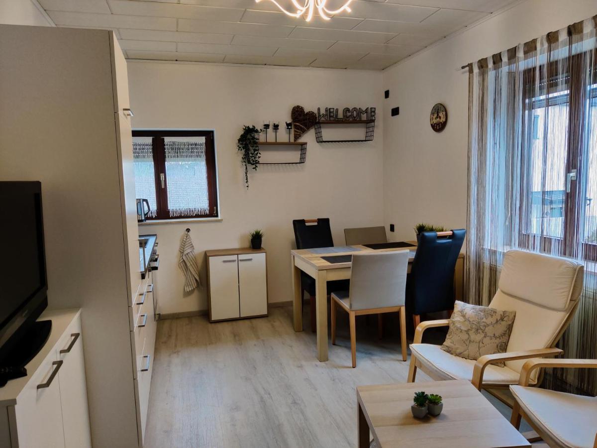 Holiday Home In Quiet Beautiful Area With Two Separate, Modern, Furnished Apartments Deutsch-Wagram Zewnętrze zdjęcie