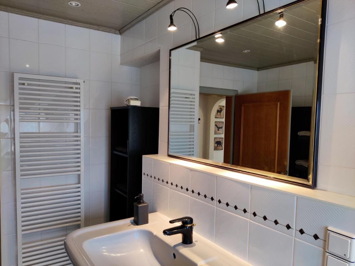 Holiday Home In Quiet Beautiful Area With Two Separate, Modern, Furnished Apartments Deutsch-Wagram Zewnętrze zdjęcie