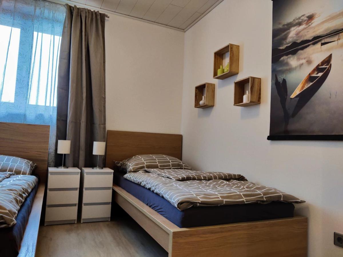 Holiday Home In Quiet Beautiful Area With Two Separate, Modern, Furnished Apartments Deutsch-Wagram Zewnętrze zdjęcie
