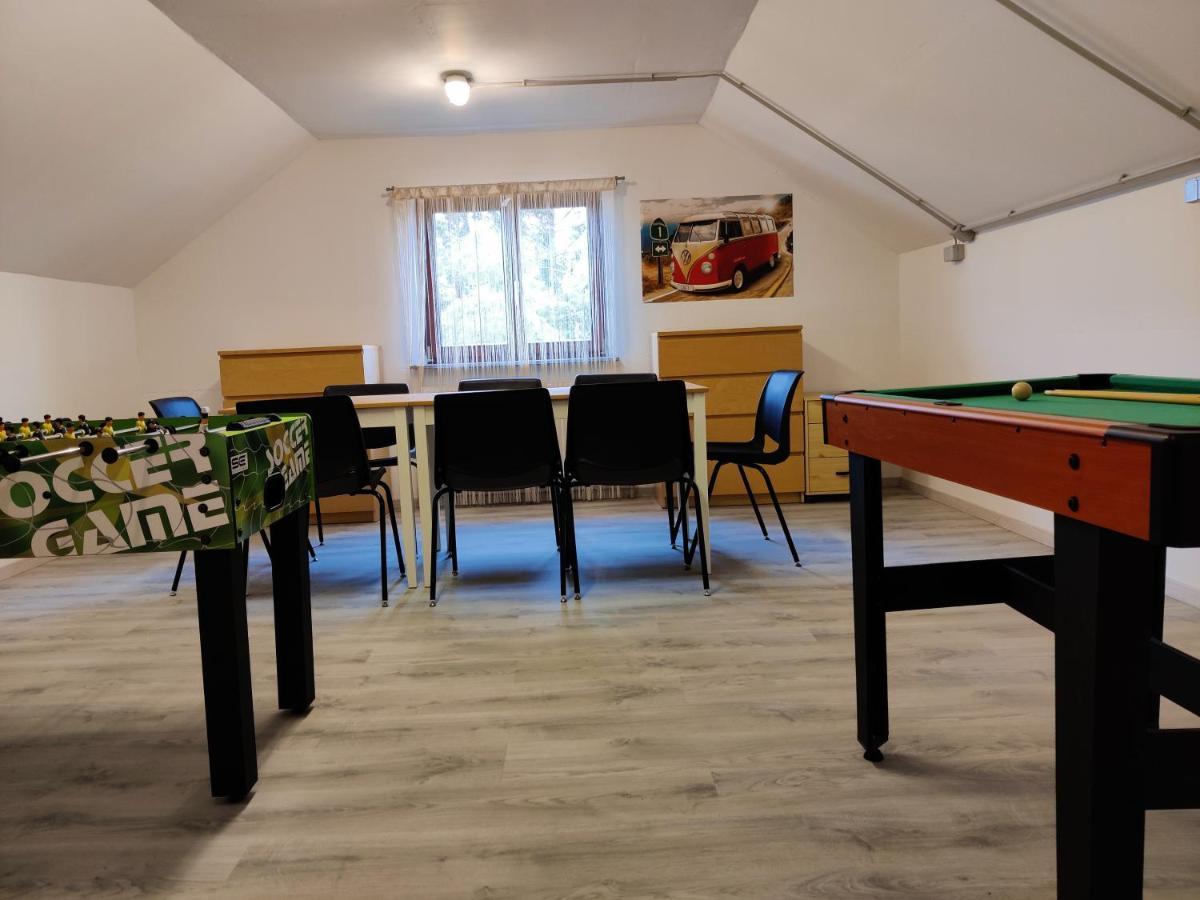 Holiday Home In Quiet Beautiful Area With Two Separate, Modern, Furnished Apartments Deutsch-Wagram Zewnętrze zdjęcie